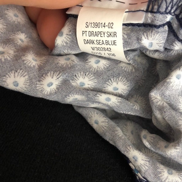 Old navy skirt - Picture 5 of 5